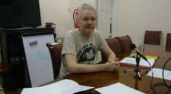 J. Assange, Wikileaks: "Nous sommes en difficulté mais pas au tapis"