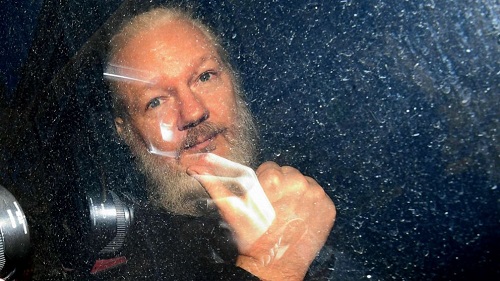 7 années de mensonges sur Assange et ce n’est pas fini.