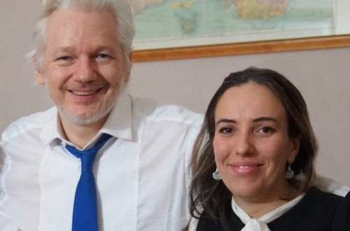 Stella Morris, partenaire de Julian Assange, s’exprime : « il y a un danger imminent pour sa vie » (WSWS)