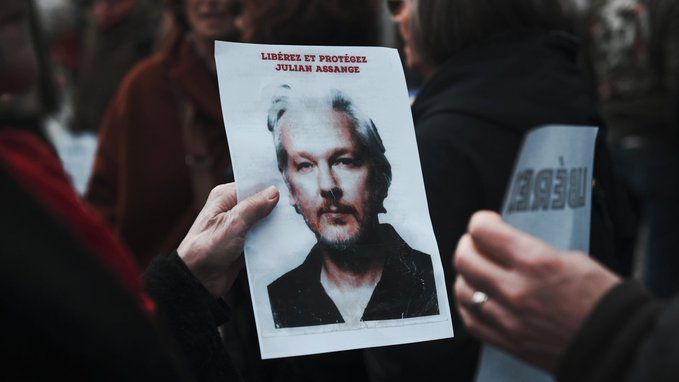 Assange gagne. Le coût : la liberté de la presse est écrasée, et la dissidence qualifiée de maladie mentale