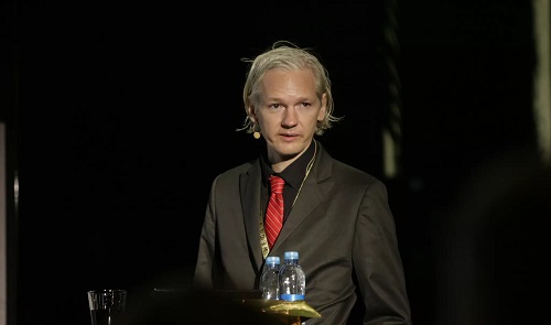Lettre de Julian Assange au roi Charles III
